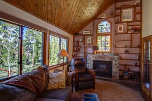 Updated Mountain Home in Fraser