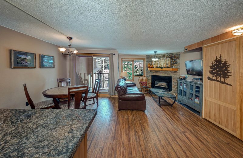 Totally Remodeled Iron Horse Resort Two Bedroom Condo
